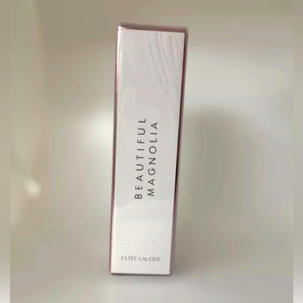 Sealed Beautiful Magnolia Nourishing Hand Cream 1oz